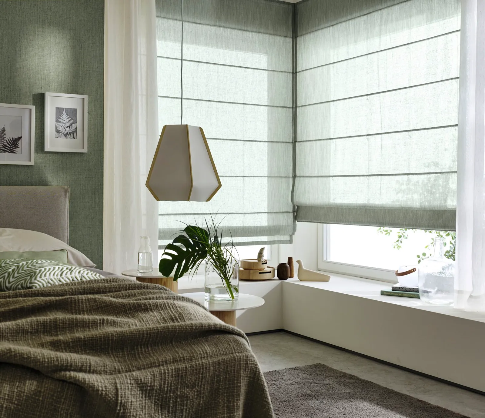 Roman Blind 2